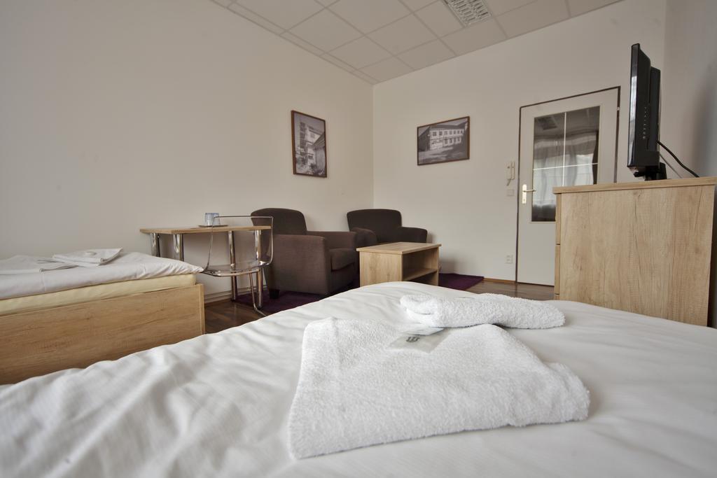 Hotel U Heligonky Brno Habitación foto
